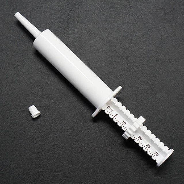 32cc 정량토출 無고무 無실리콘  실린지 syringe  약품투여접착제오일구리스케미칼소분주사기시린지
